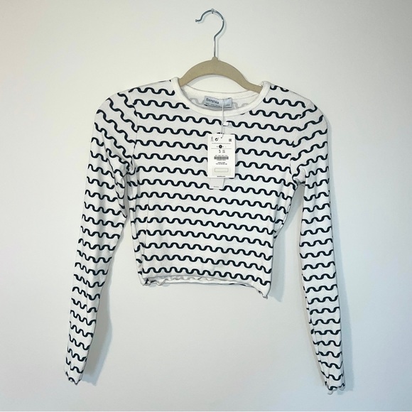 Long Sleeve Top - Picture 2 of 5